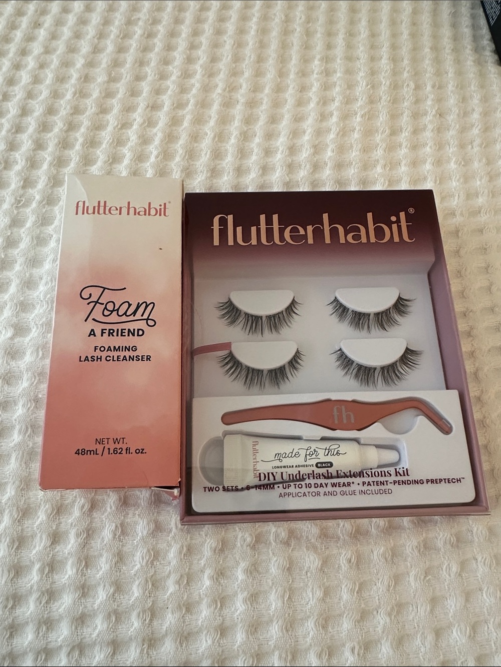 flutterhabit lash extension kit and cleaner